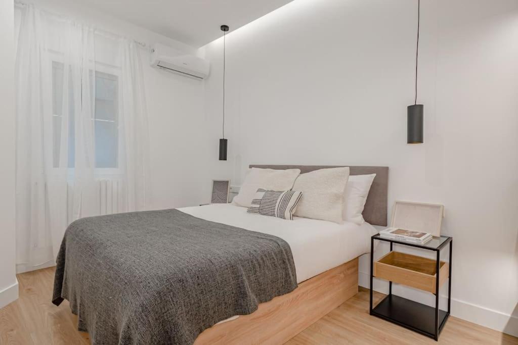 마드리드 Malasana XI Calle Manuela Malasana 3Br 3Bh 아파트 외부 사진